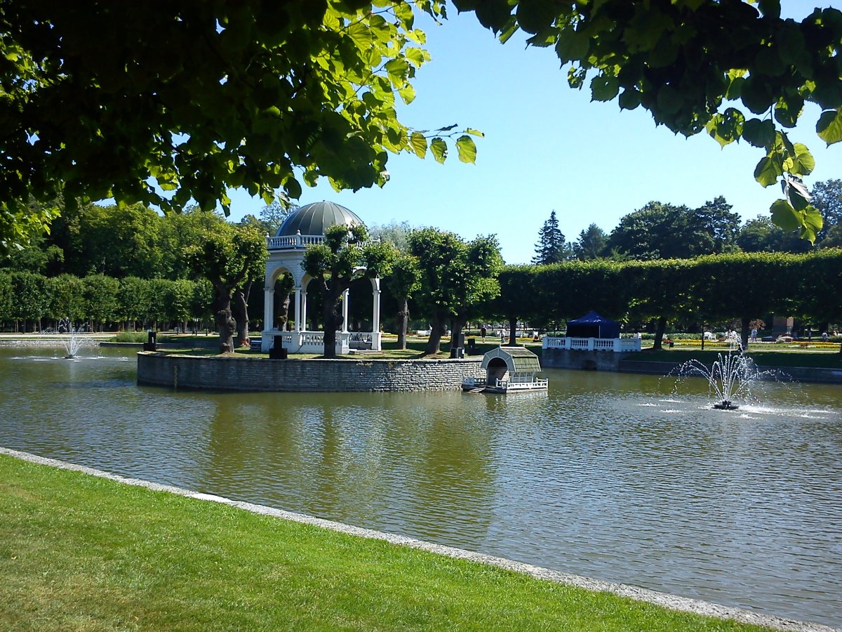 Tallinn, Kadriorg Park 1.jpg