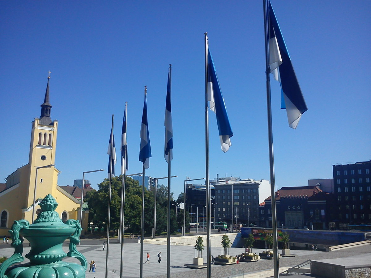 Tallinn, Freedom Square 4.jpg