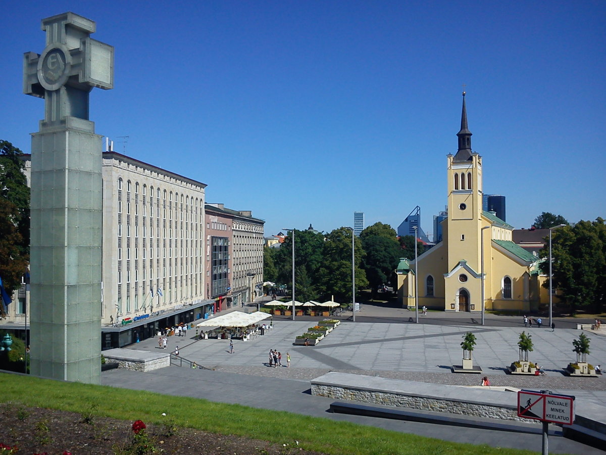 Tallinn, Freedom Square 1.jpg