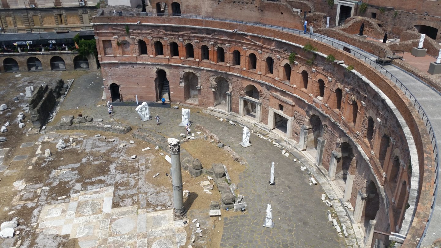 TRAJAN'S MARKET (19).jpg