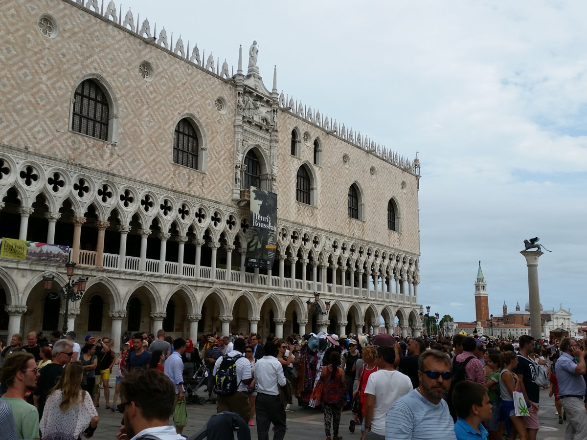 DOGE'S PALACE (1).jpg