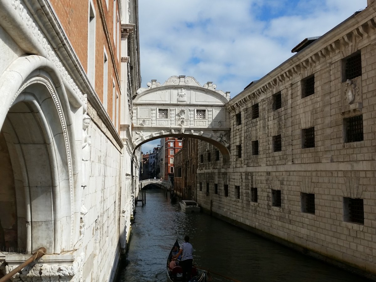 BRIDGE OF SIGHS (9).jpg