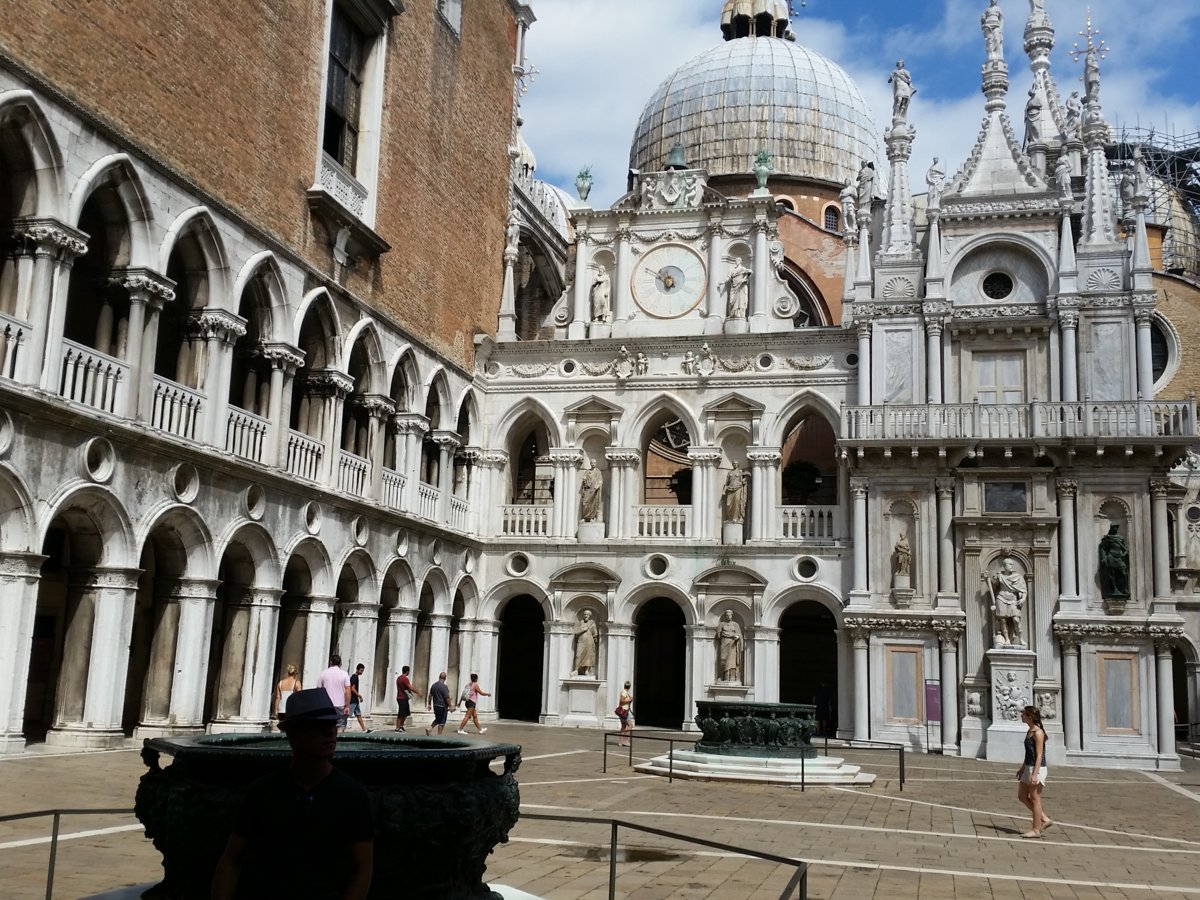 DOGE'S PALACE (12).jpg