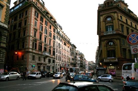 via-cavour-from-the-alley.jpg