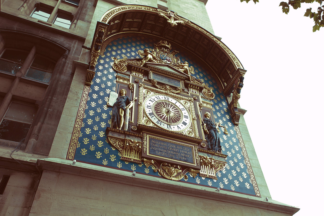 conciergery clock.jpg