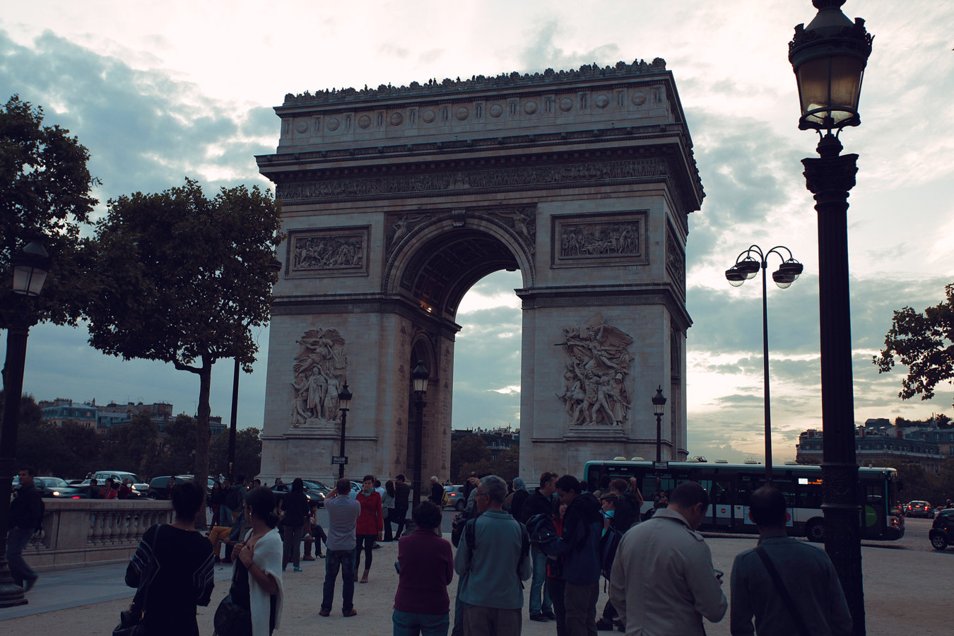 arc de triomphe.jpg