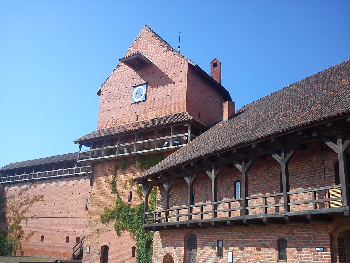 Turaida Castle, Latvia 02.jpg