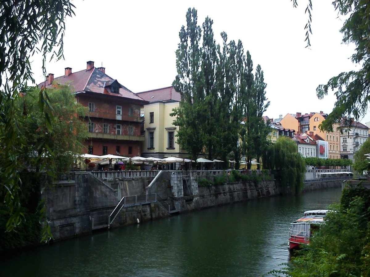 Ljubljana in rain 10.jpg