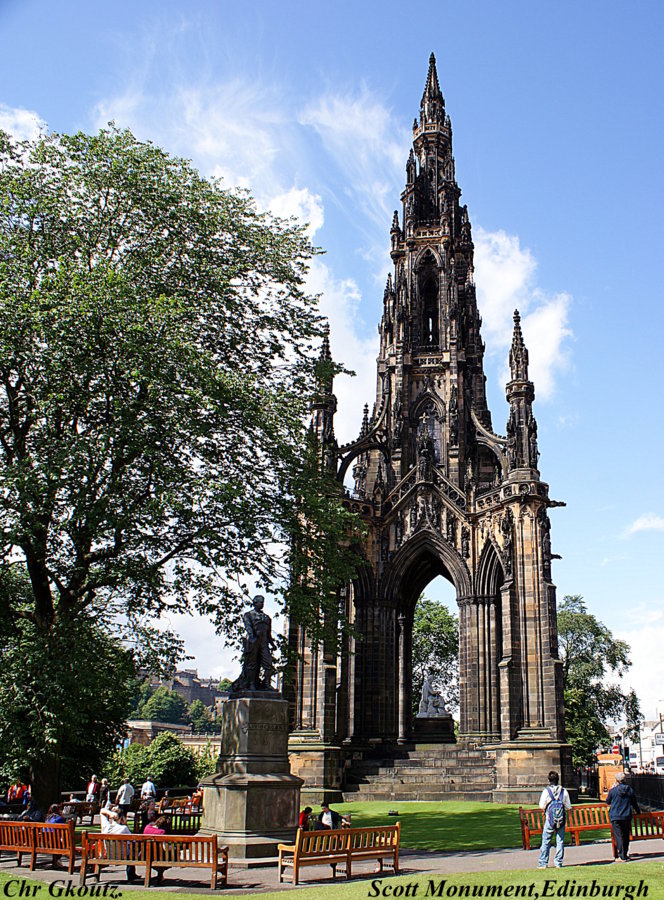 DSC02805a Scott Monument,Edinburgh.jpg