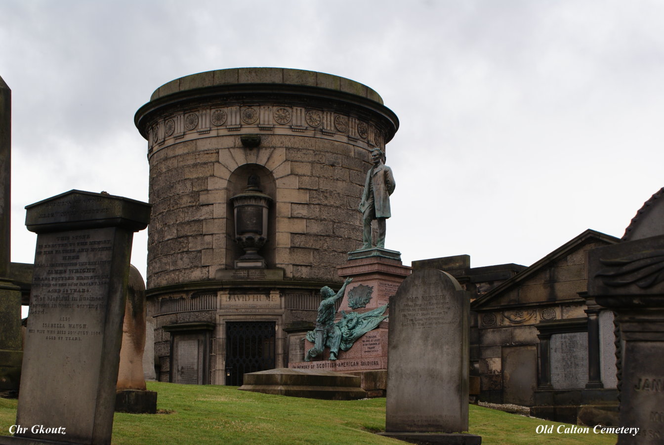 DSC02721 Old Calton Cemetery.jpg