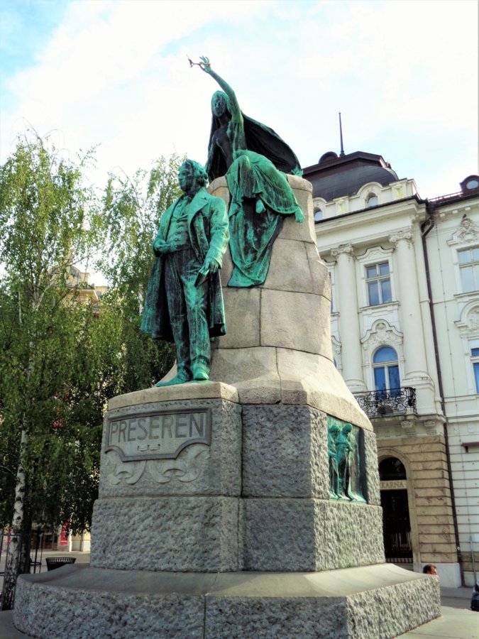 Ljubljana - Prešeren Square 2.JPG