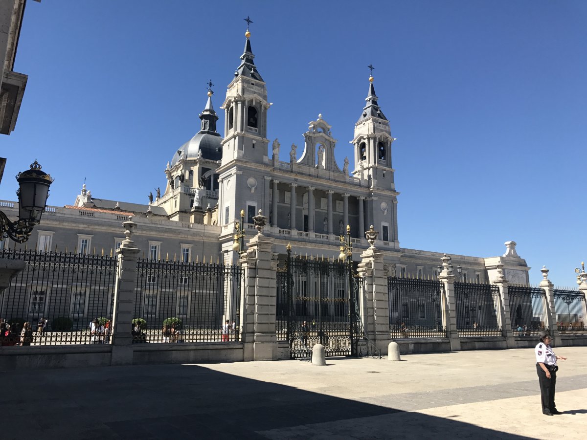 ALMUDENA CATHEDRAL.JPG