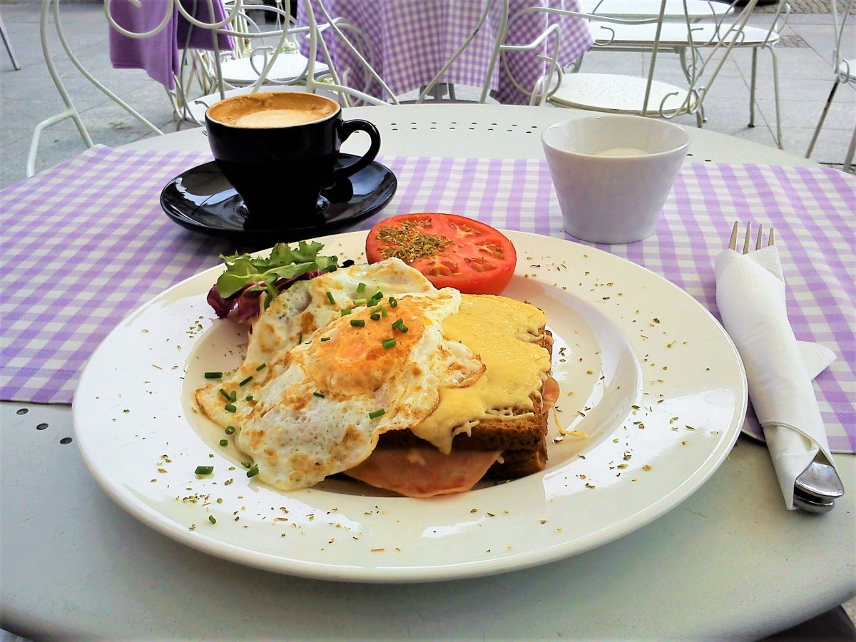 Warsaw,Nowy Świat 5 (Croque Madame Bistro).jpg