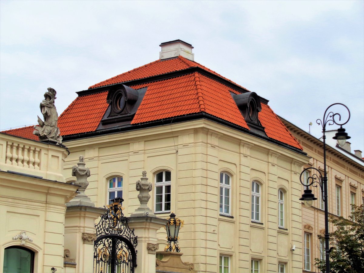 Warsaw, Krakowskie Przedmieście 52 (Potocki Palace).JPG