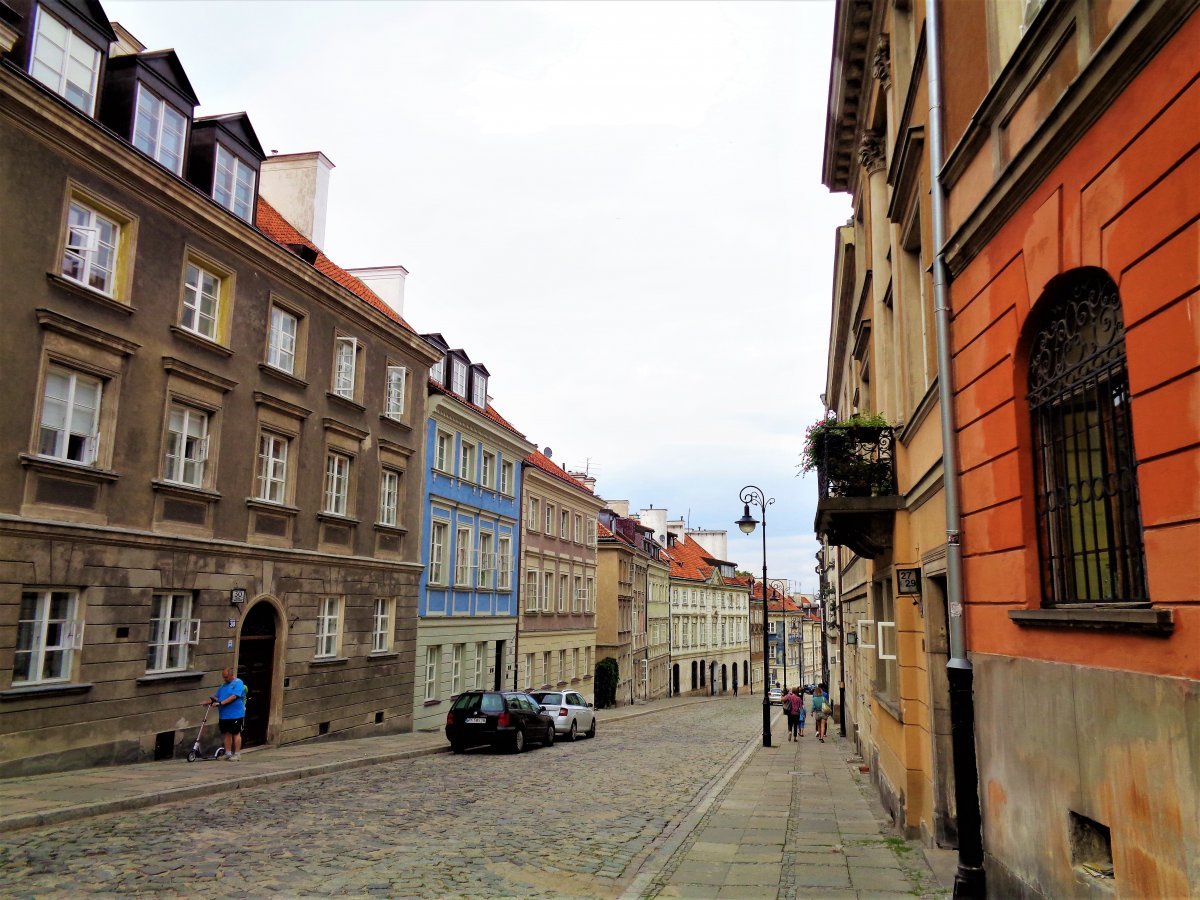 Warsaw, New Town 01.JPG