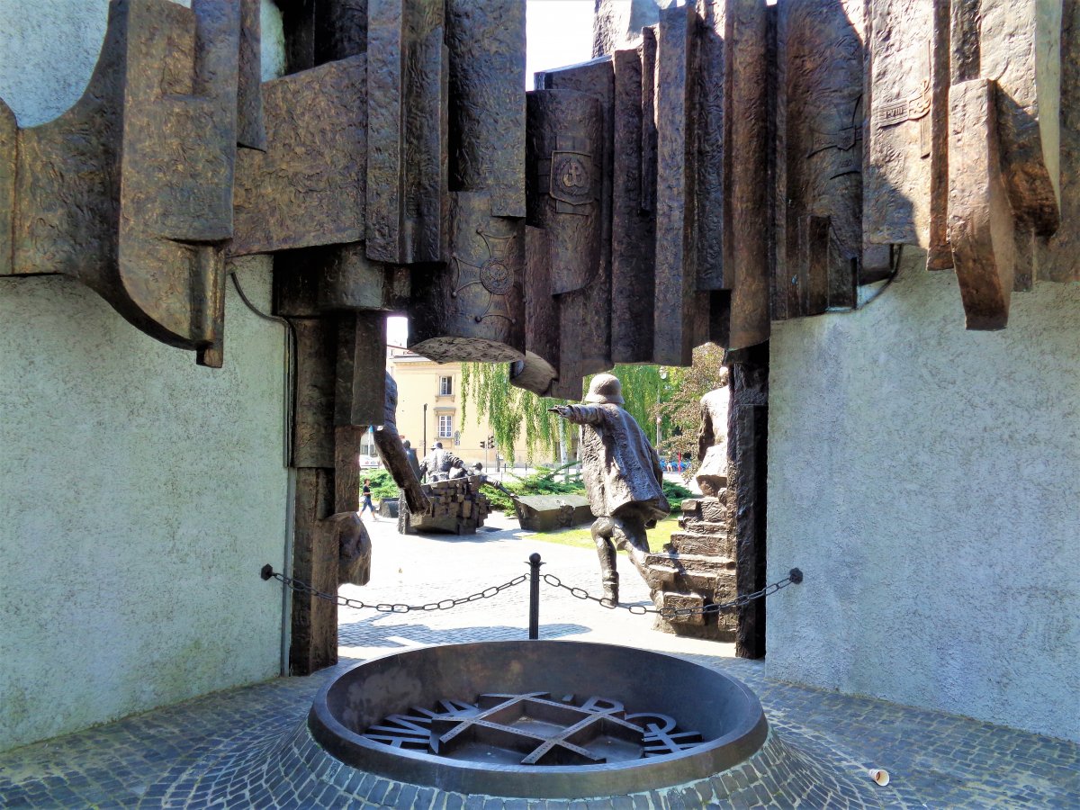 Warsaw, Uprising Monument 07.JPG