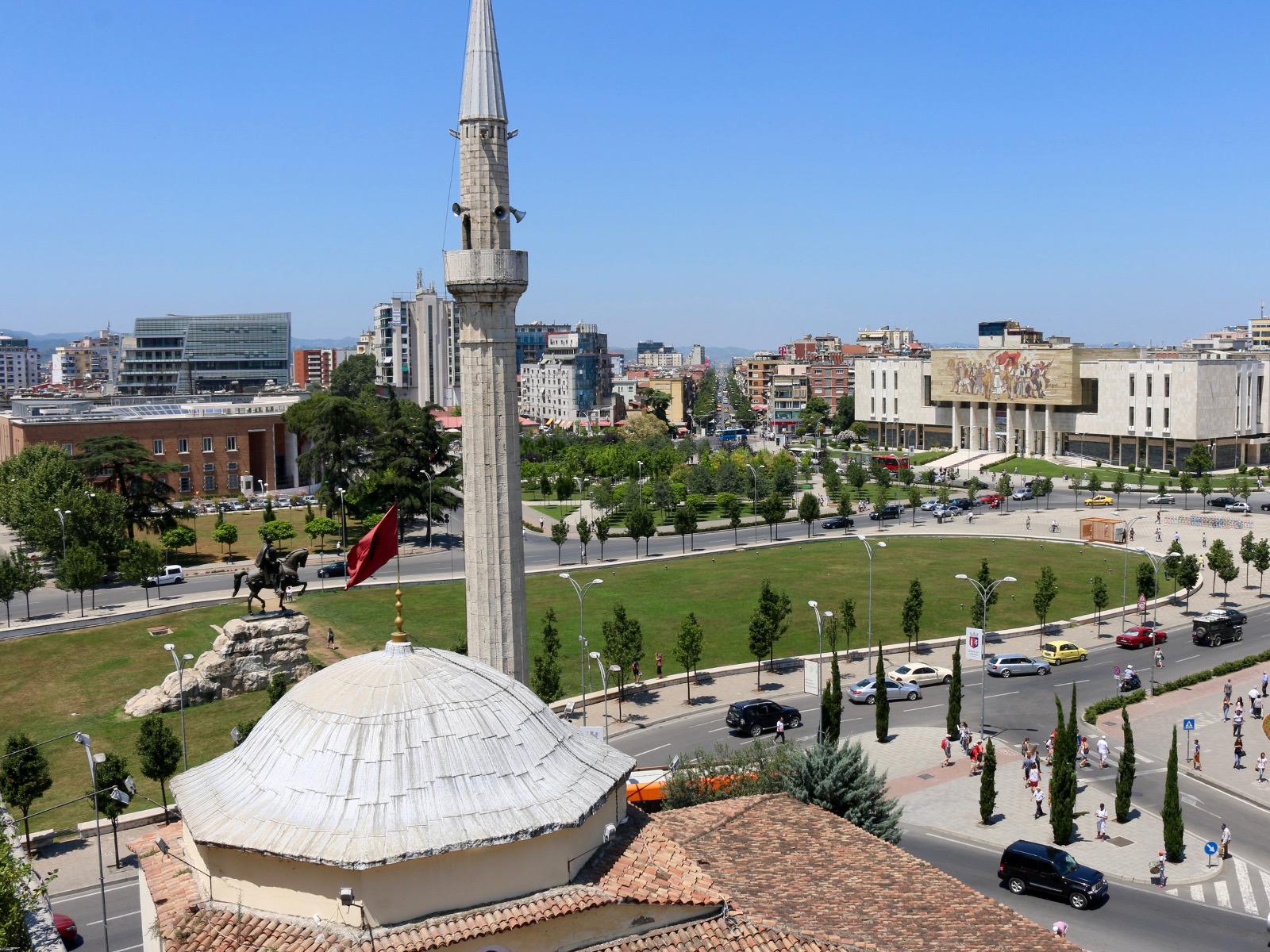 Skanderbeg-Square-Tirana-e375d0a2fd1a.jpg