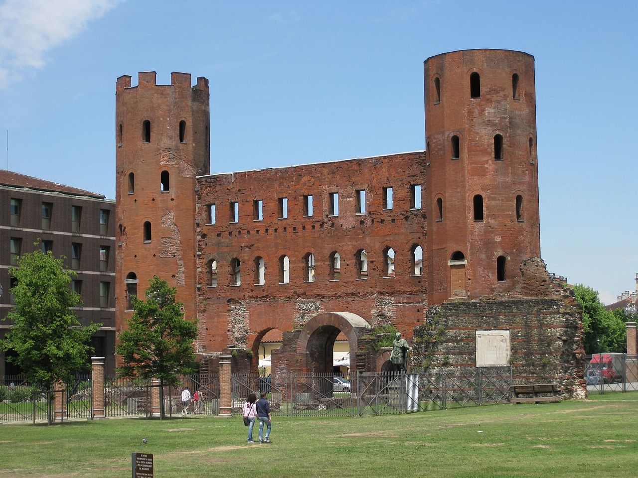 Porta_Palatina.jpg