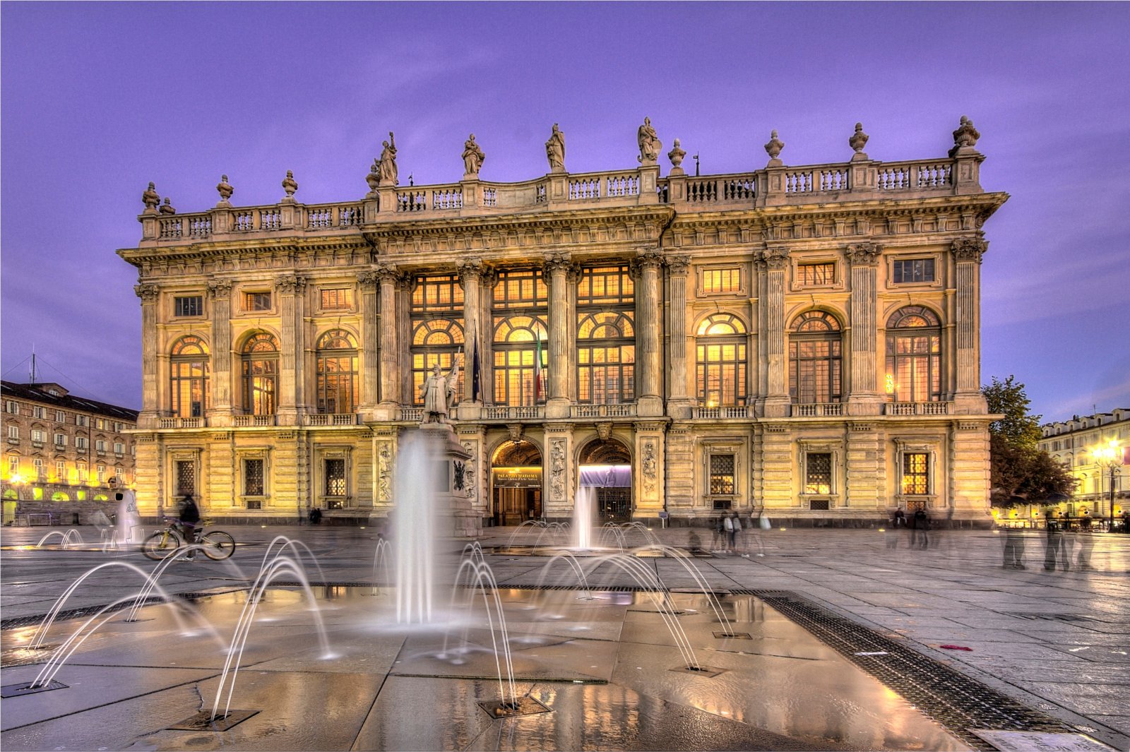 Palazzo-Madama-Photo-At-Night.jpg