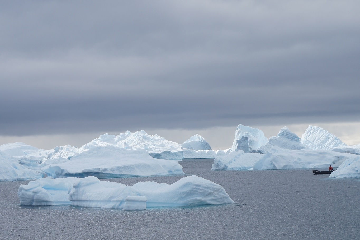 boats out of the ice.JPG