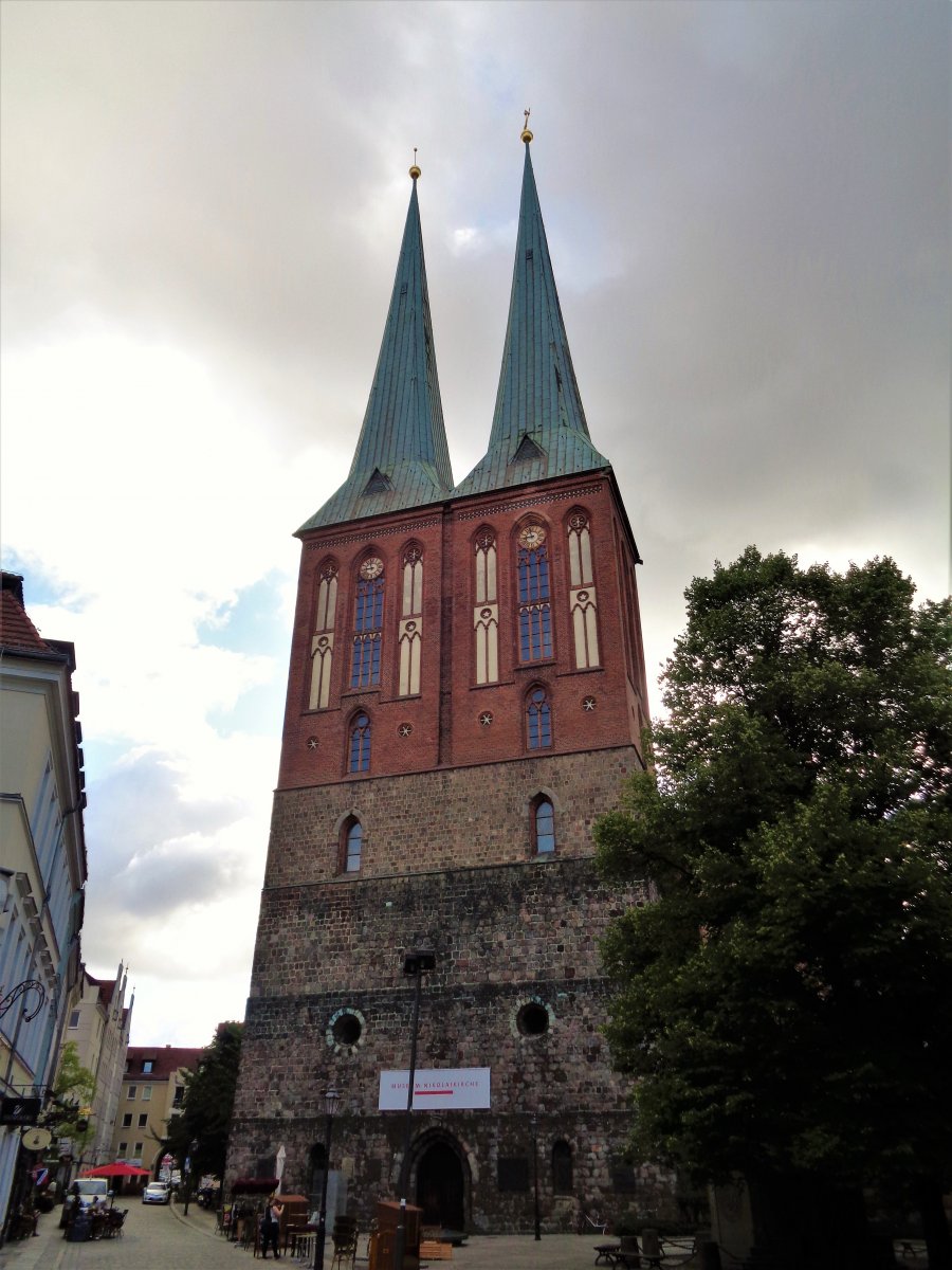 Berlin - Nikolaiviertel 07 (Nikolaikirche).JPG