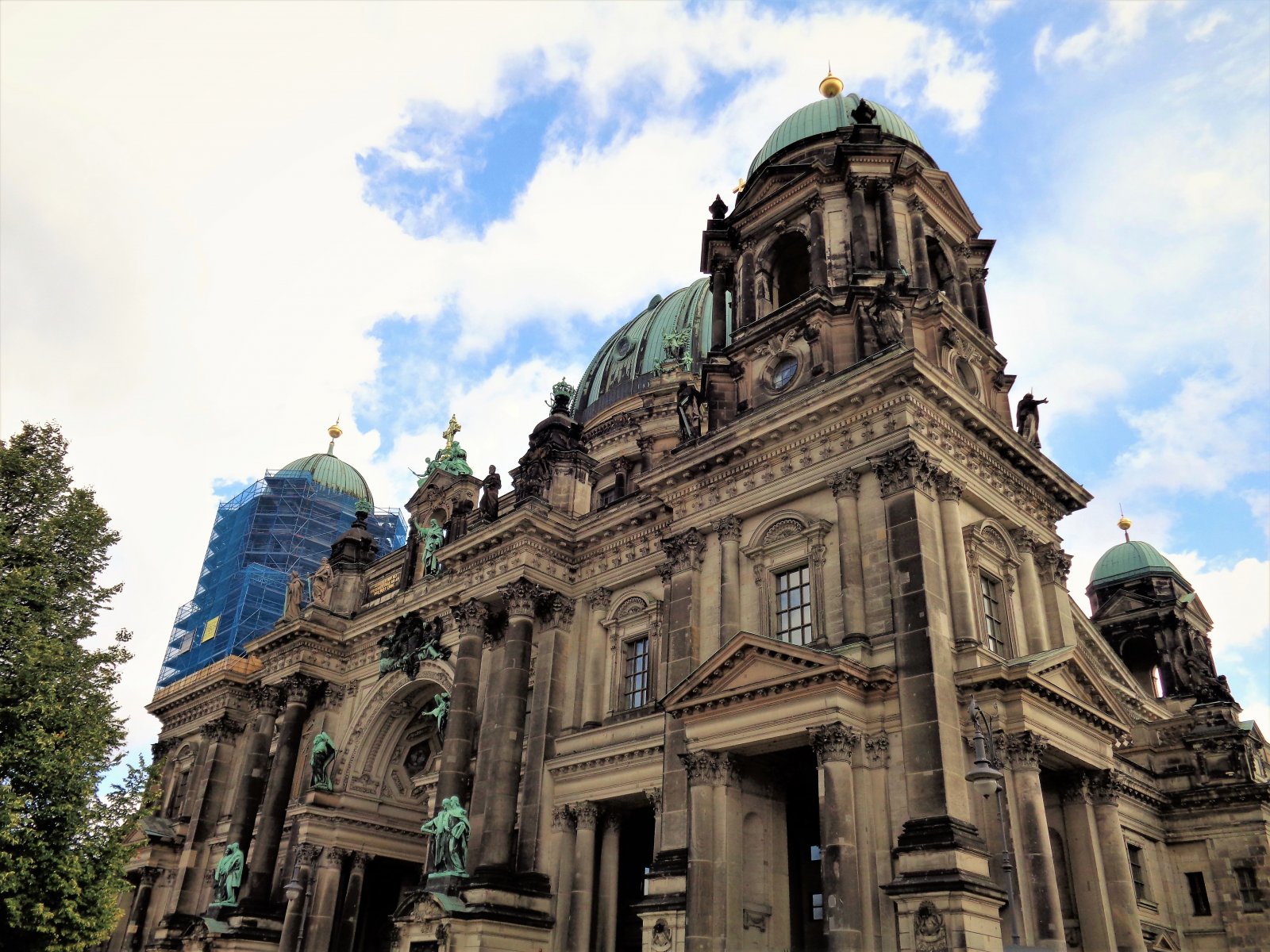 Berlin - Berliner Dom 02.JPG