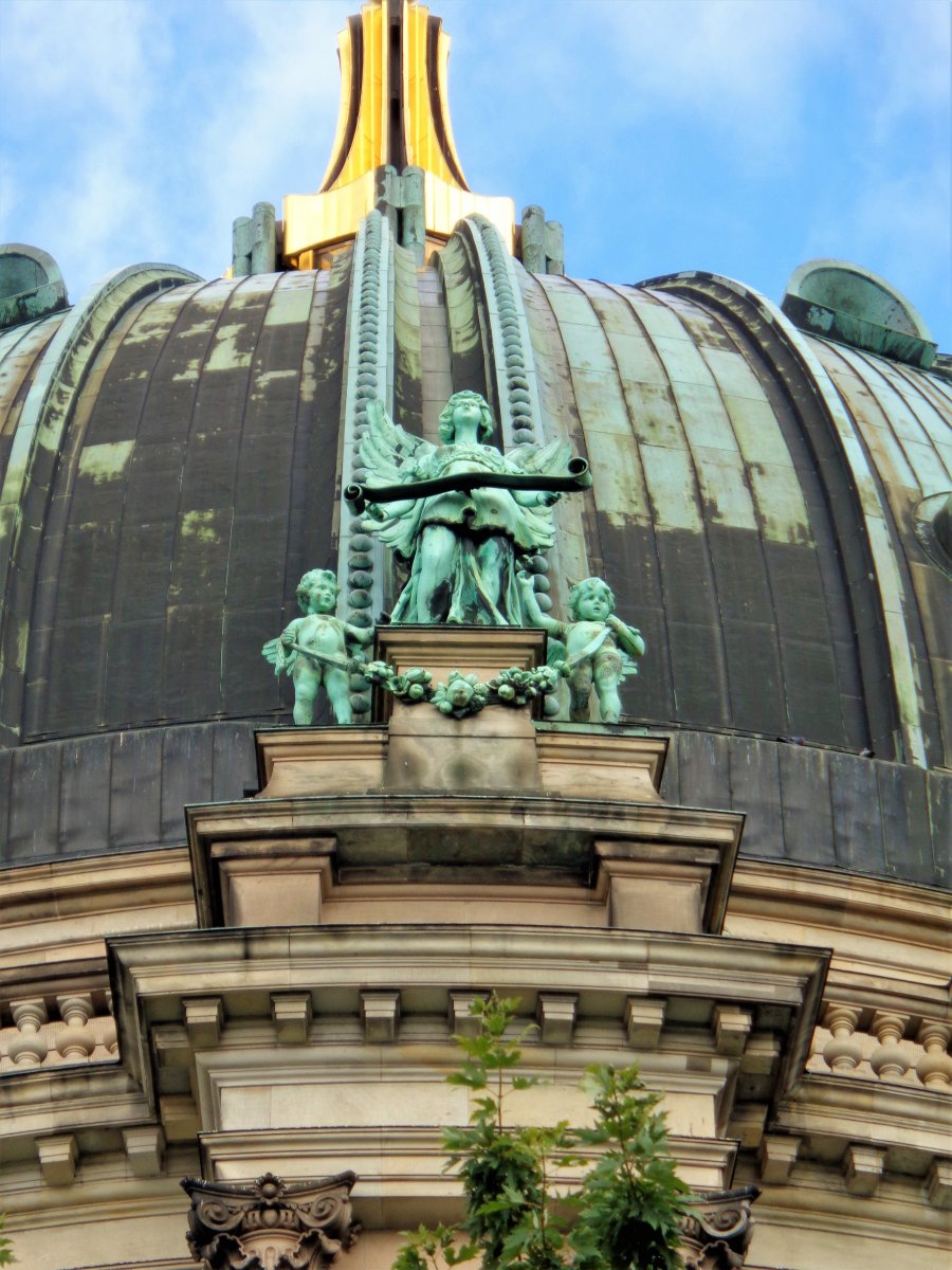 Berlin - Berliner Dom 05.JPG