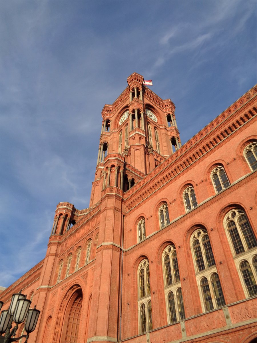 Berlin - Alt Berlin 04 (Rote Rathaus).JPG