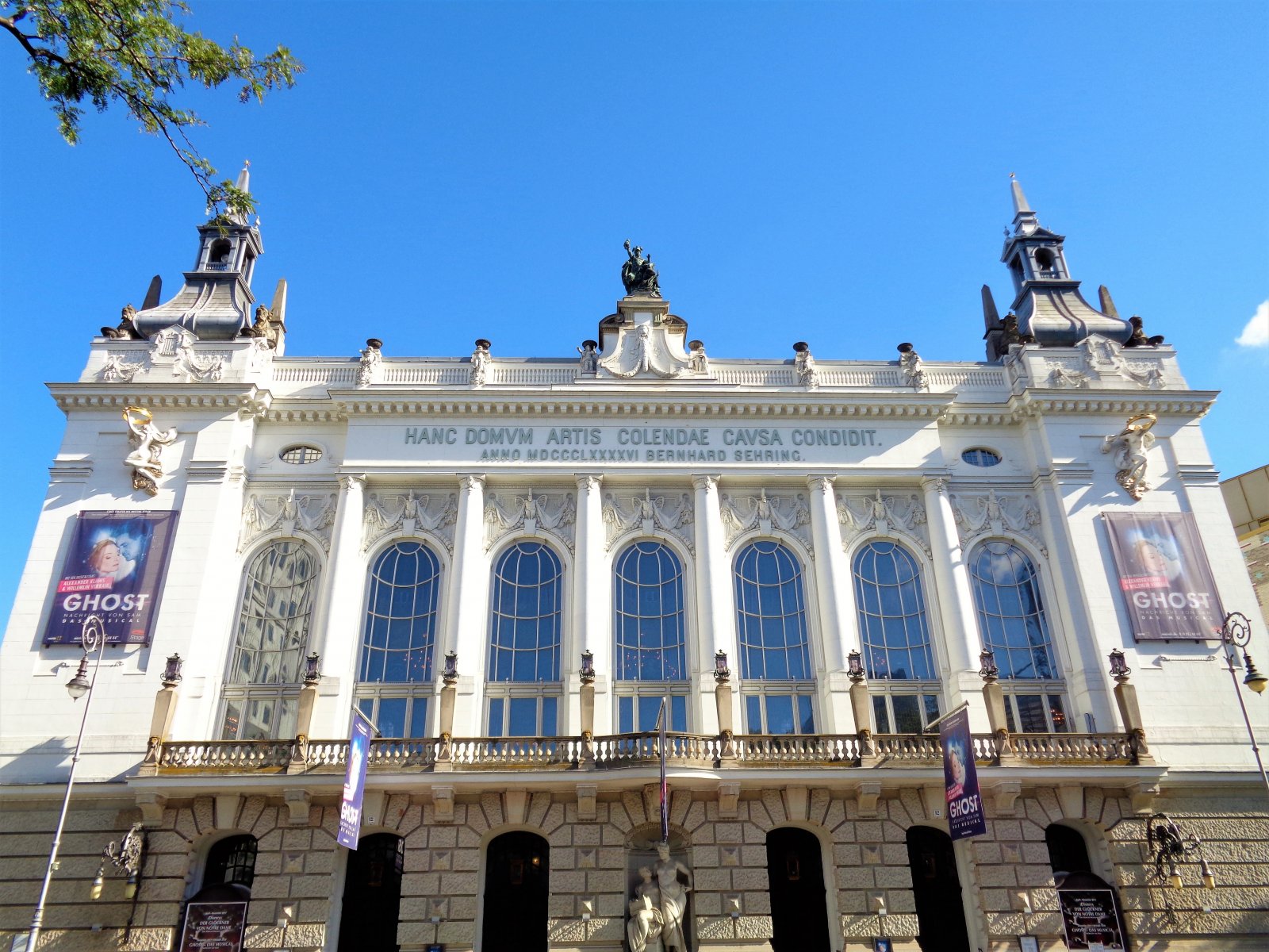 Berlin - Charlottenburg 15 (Theater des Westens).JPG