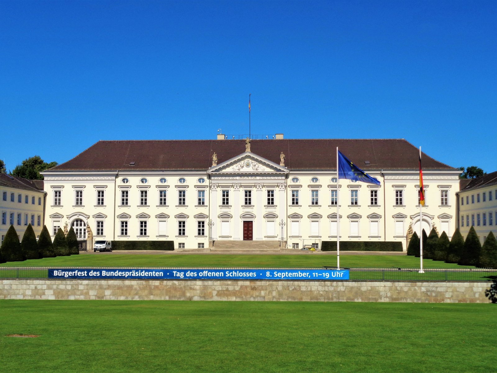 Berlin - Tiergarten 18 (Bellevue Palace).JPG