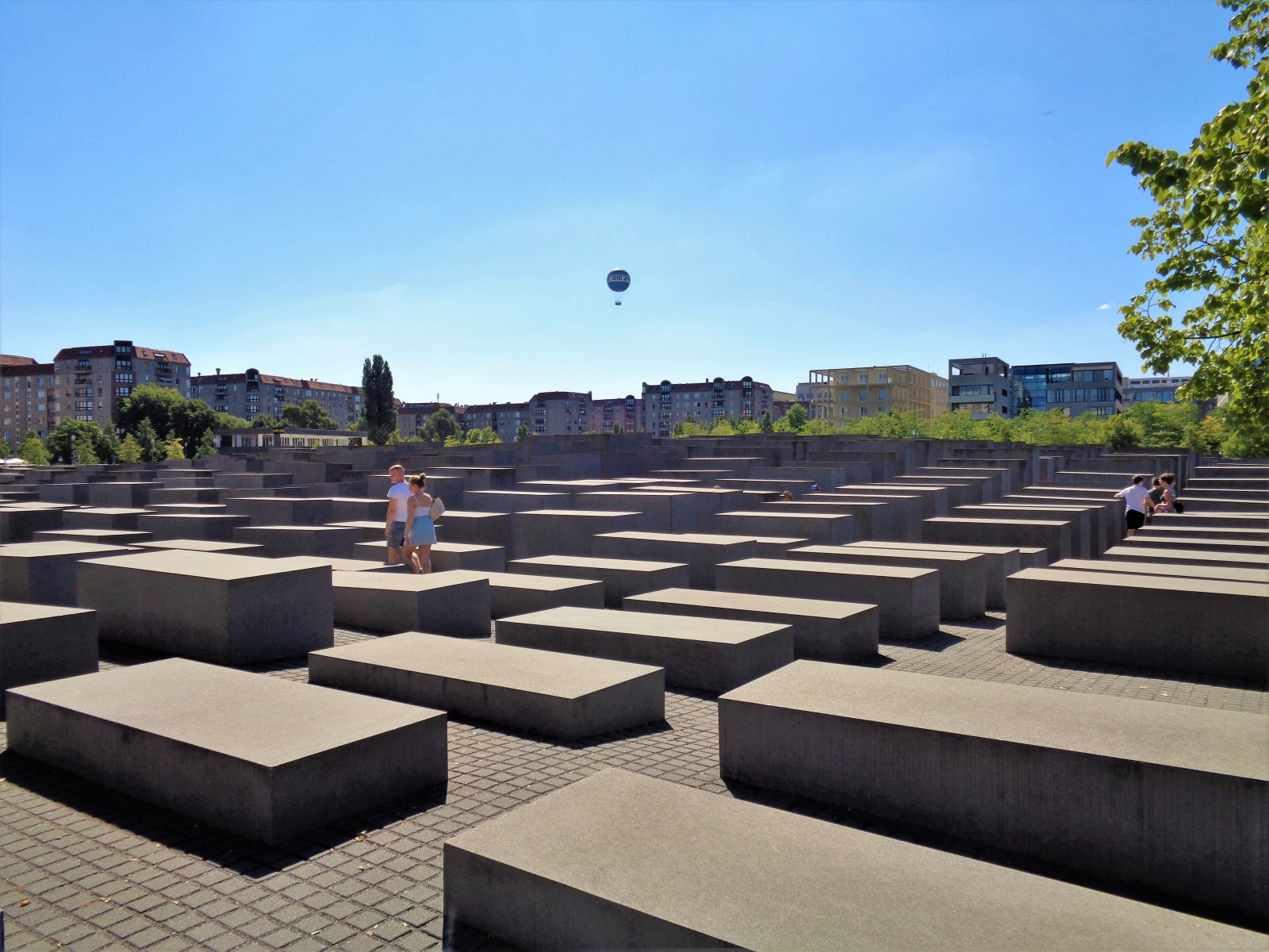 Berlin - Memorial to the Murdered Jews of Europe 01.JPG