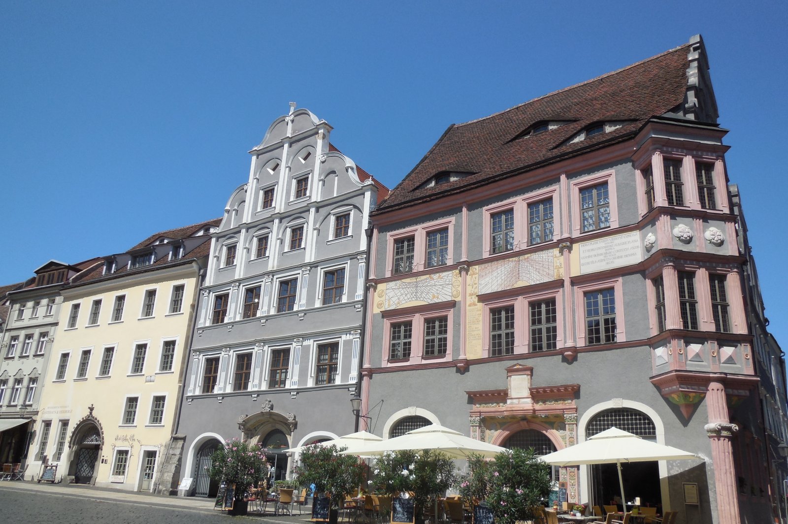 42. Untermarkt 24 -Παλιό Φαρμακείο Δημαρχείου με τα 2 ηλιακά ρολόγια.JPG