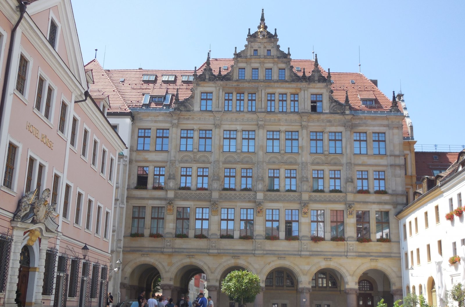 45. Untermarkt 16 - Hotel Börse & New Town Hall.JPG