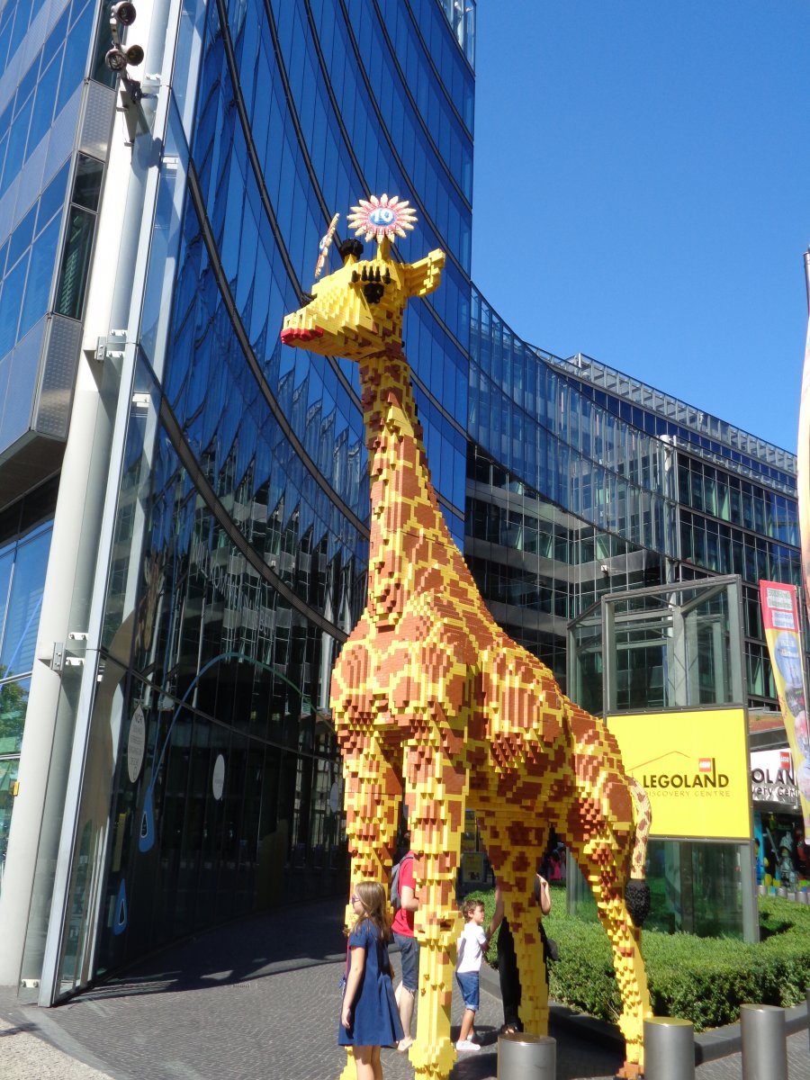 Berlin - Potsdamer Platz 09 (Sony Center).JPG