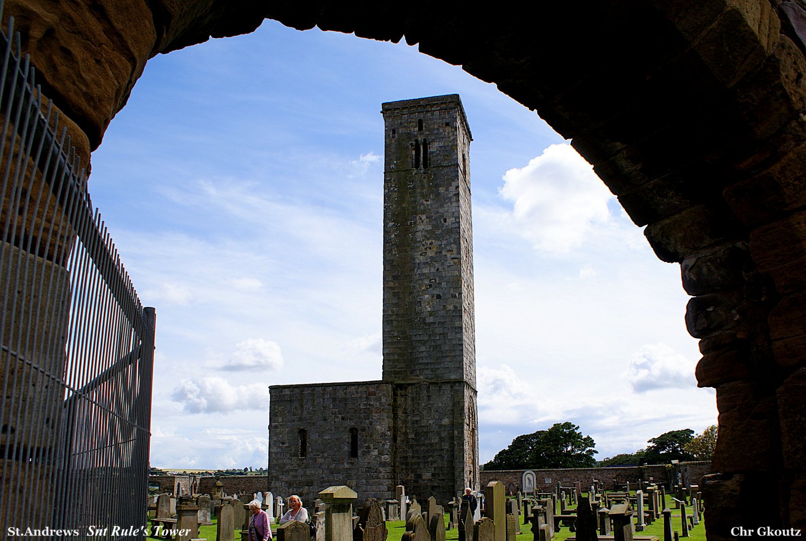 DSC06066 Snt Rule's Tower.jpg