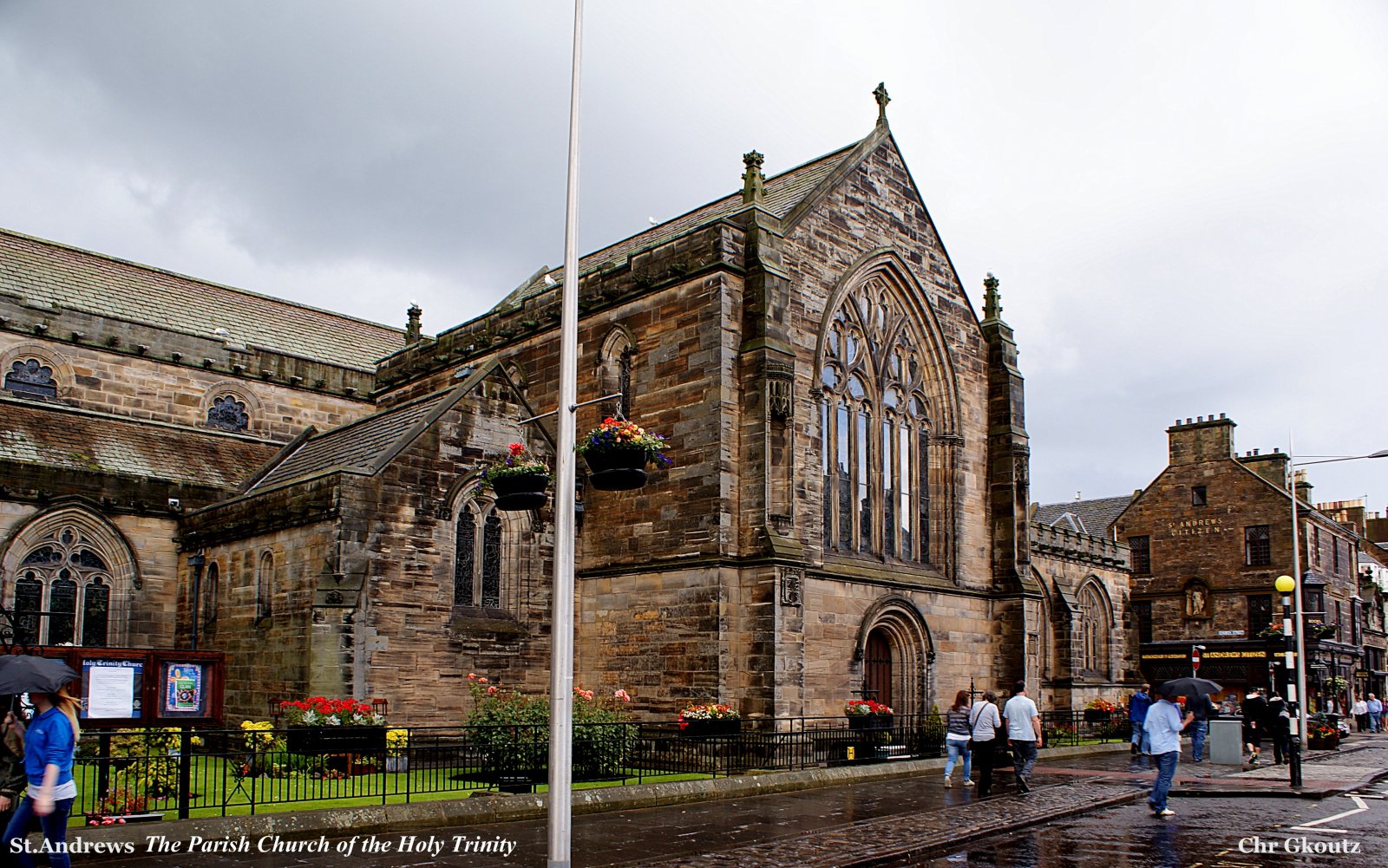 DSC06087 The Parish Church of the Holy Trinity.jpg