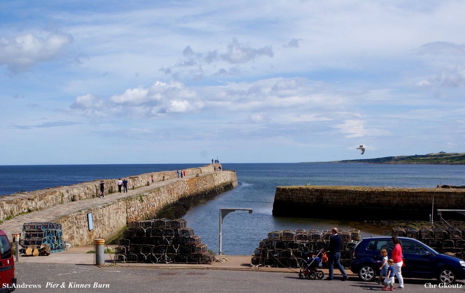 DSC06052 St Andrews  Pier.jpg