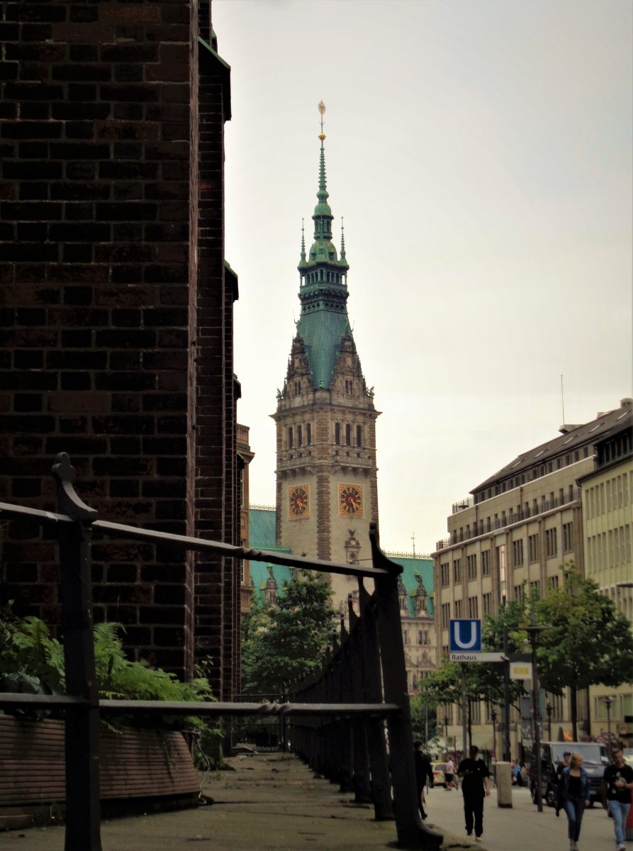 Hamburg - Old Town 01.JPG