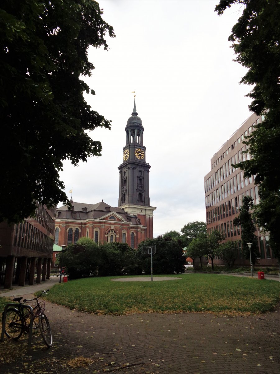 Hamburg - St Michaelis 01.JPG