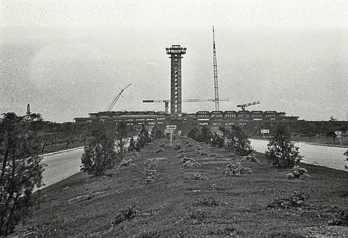 Before-Changi-Airport-Control-Tower-cr-The-Straits-Times.jpg