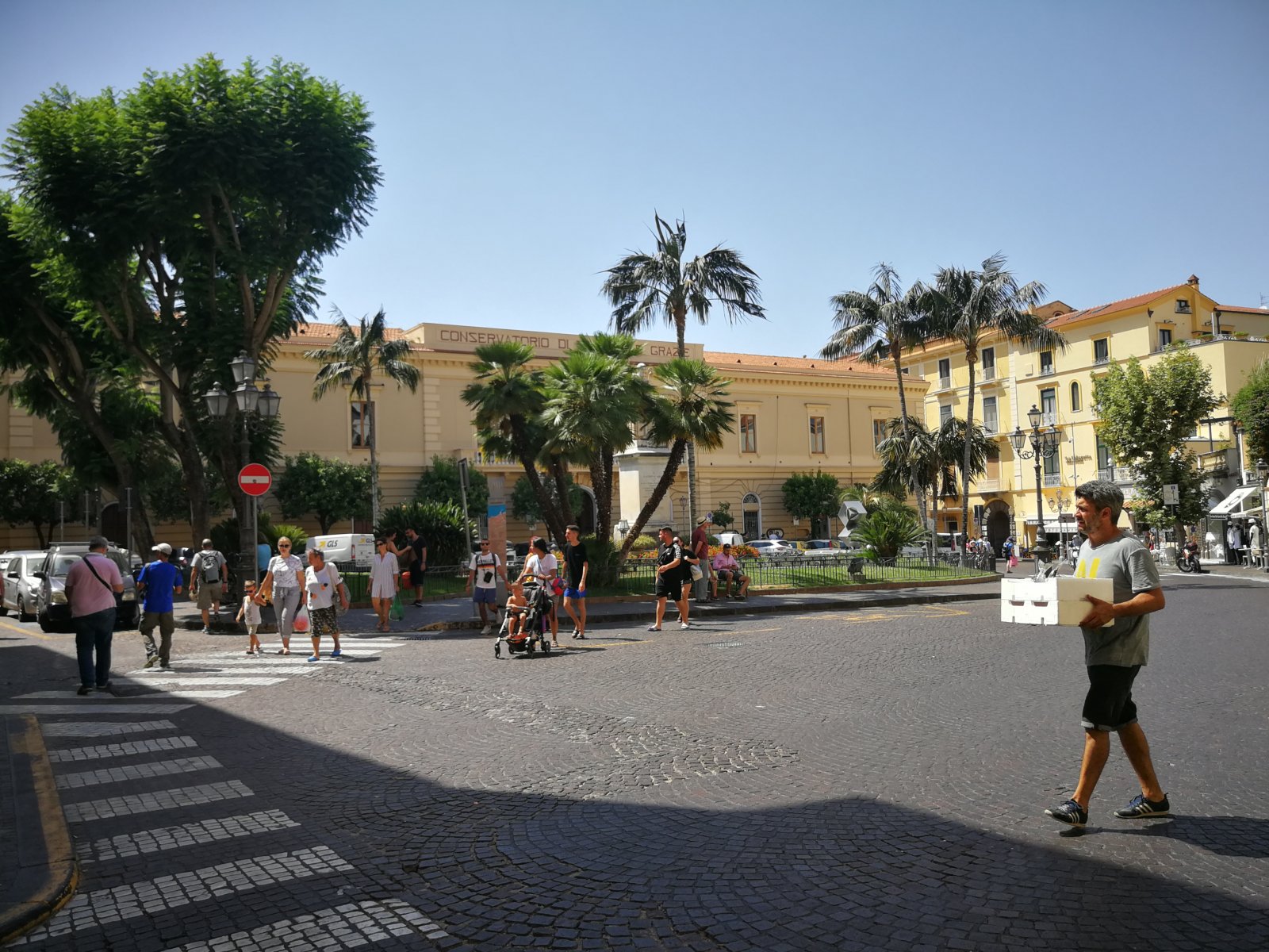 SorrentoStr1.jpg