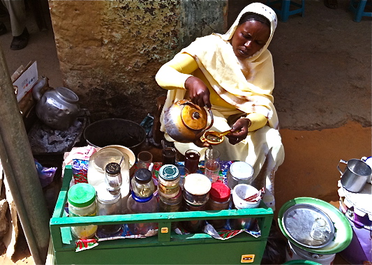 tea lady omdurman.jpg