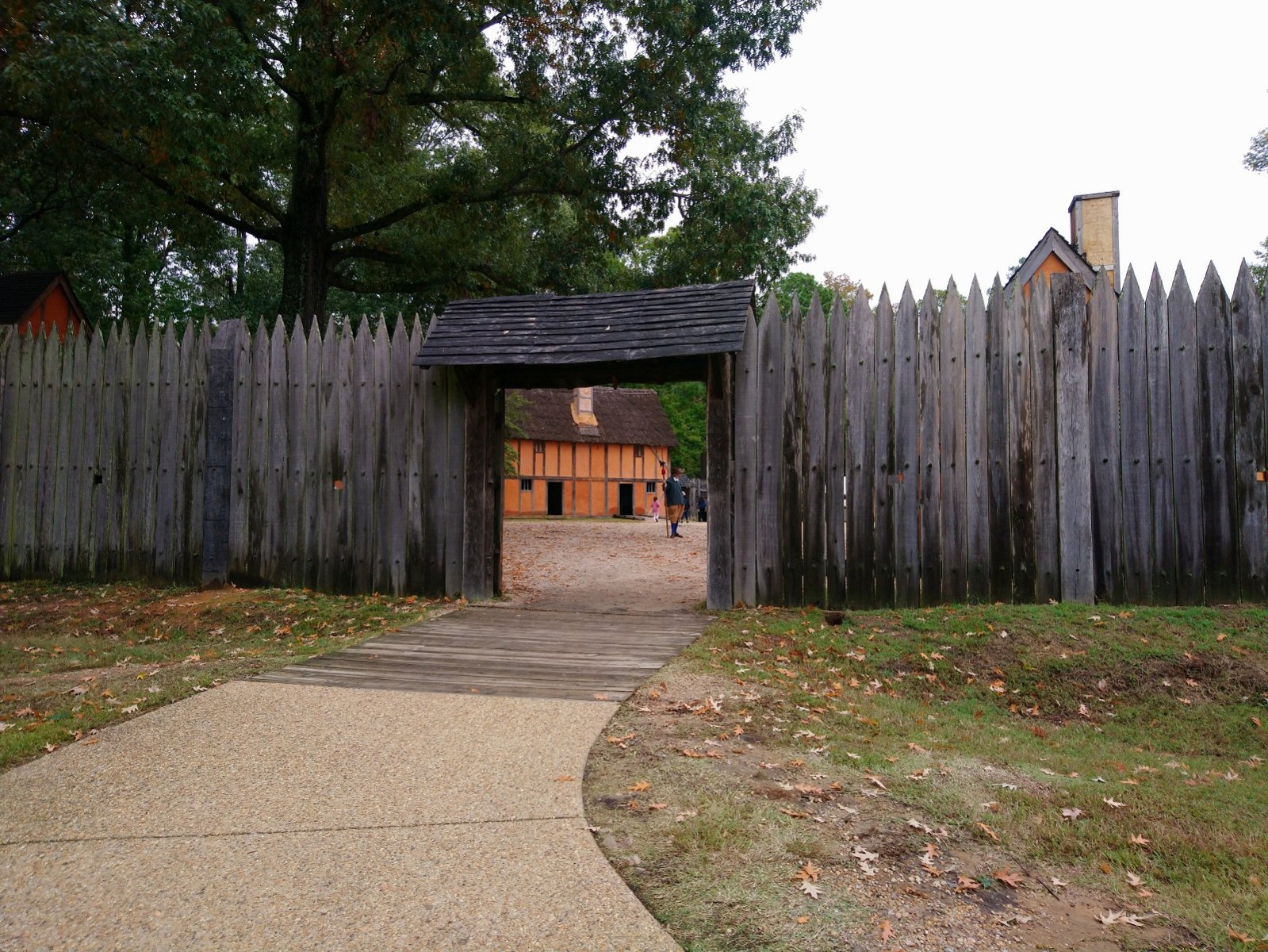 _382b. Εισοδος Jamestown Fort 2.JPG