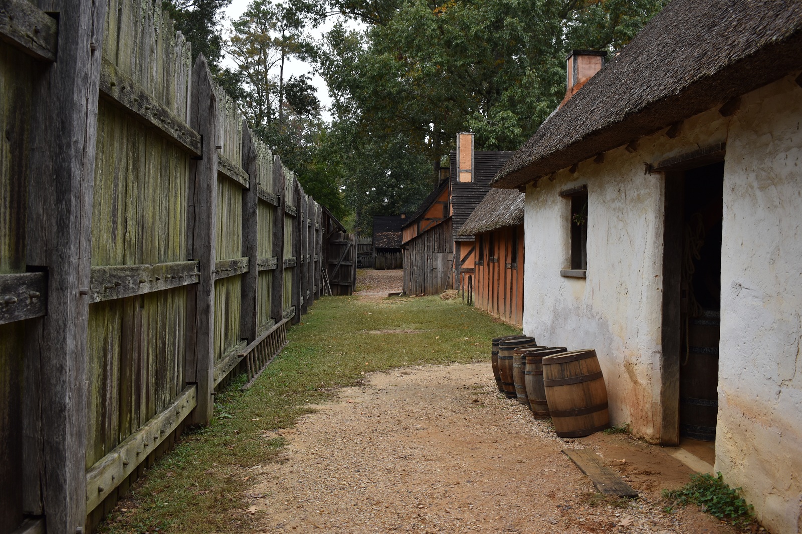 _383c. Εσωτερικό Jamestown Fort 3.JPG