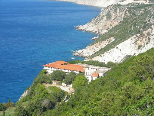 Kipouria.jpg