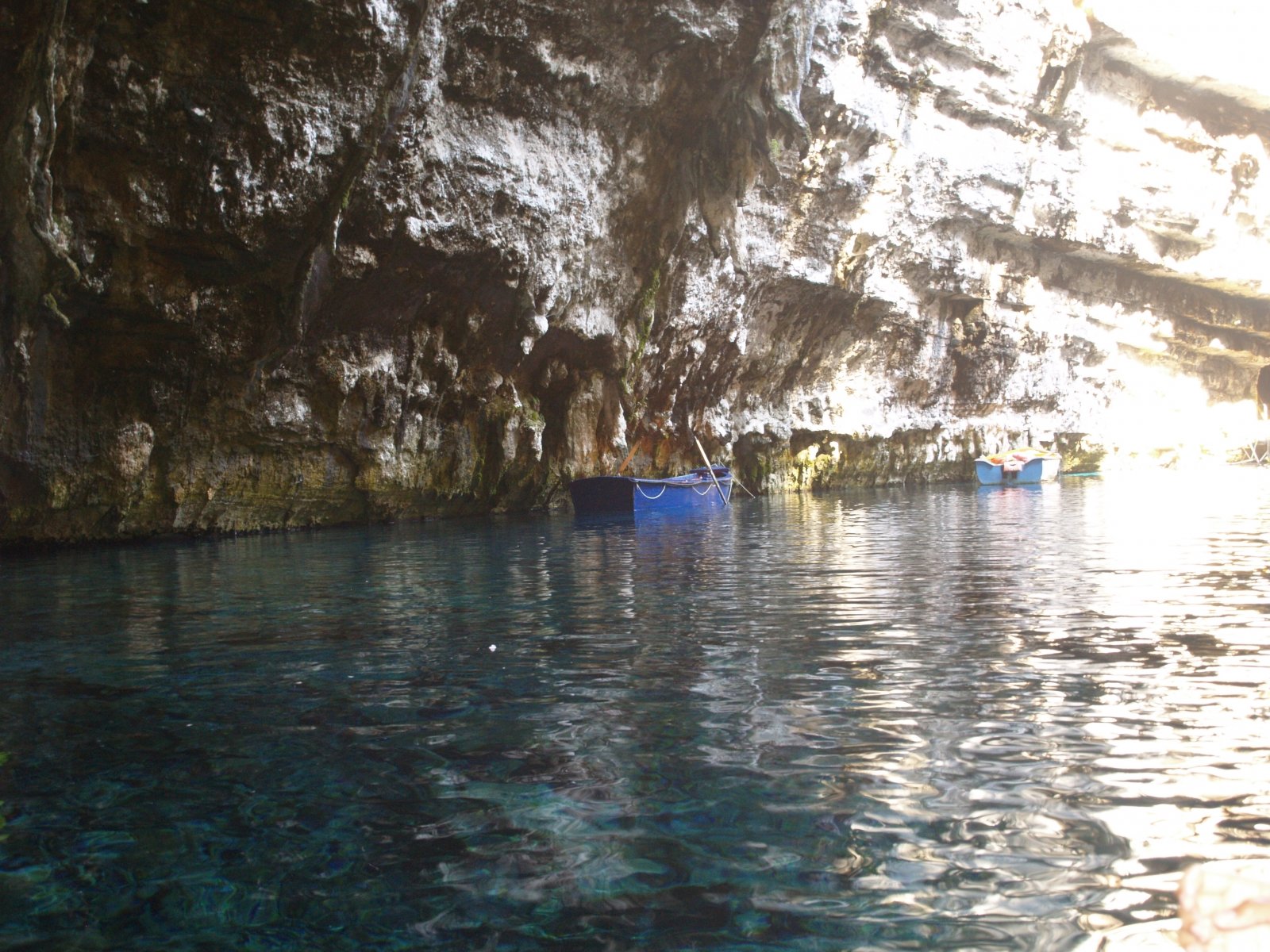 Melissani_02.JPG