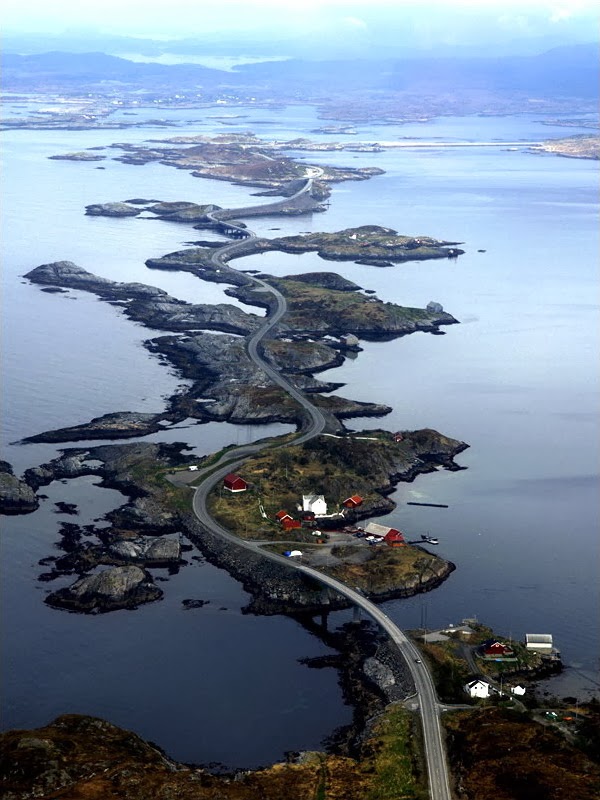 norway atlantic road.jpg