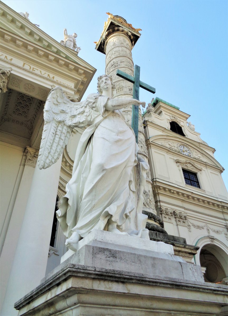 Vienna - Karlskirche 5.JPG