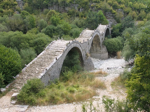 1 ΗΠΕΙΡΟΣ Ζαγοροχώρια Γεφύρι Καλογερικό 9ος 2004.jpg