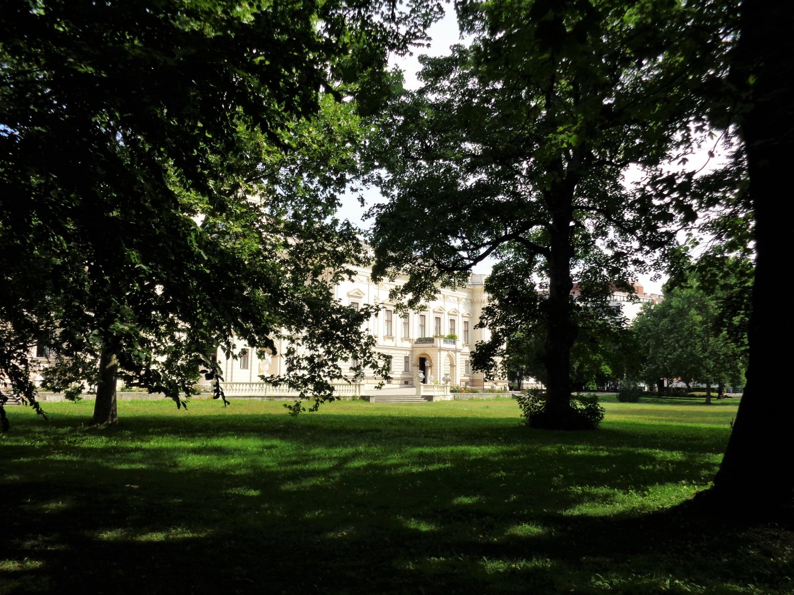 Vienna - Liechtenstein Garden Palace 06.JPG